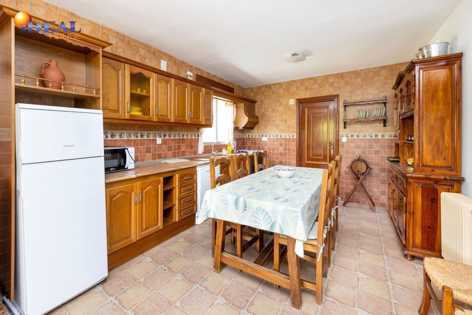 4 bedroom Finca/Country House for sale in Moraleda de Zafayona with pool garage - € 599,000 (Ref: 9433868)