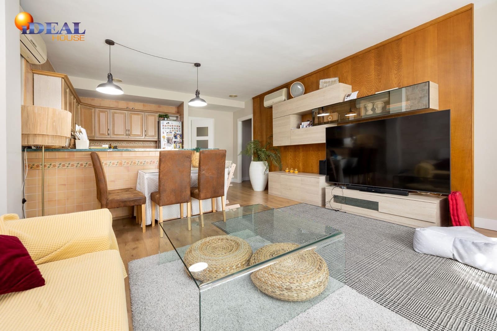 3 makuuhuone Kaupallinen myytävänä paikassa Albolote mukana 
autotalli - 810 000 € (Ref: 9433870)