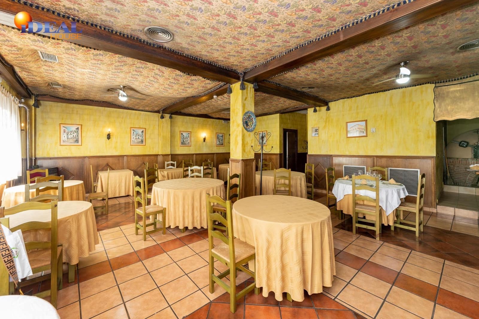 3 makuuhuone Kaupallinen myytävänä paikassa Albolote mukana 
autotalli - 810 000 € (Ref: 9433870)