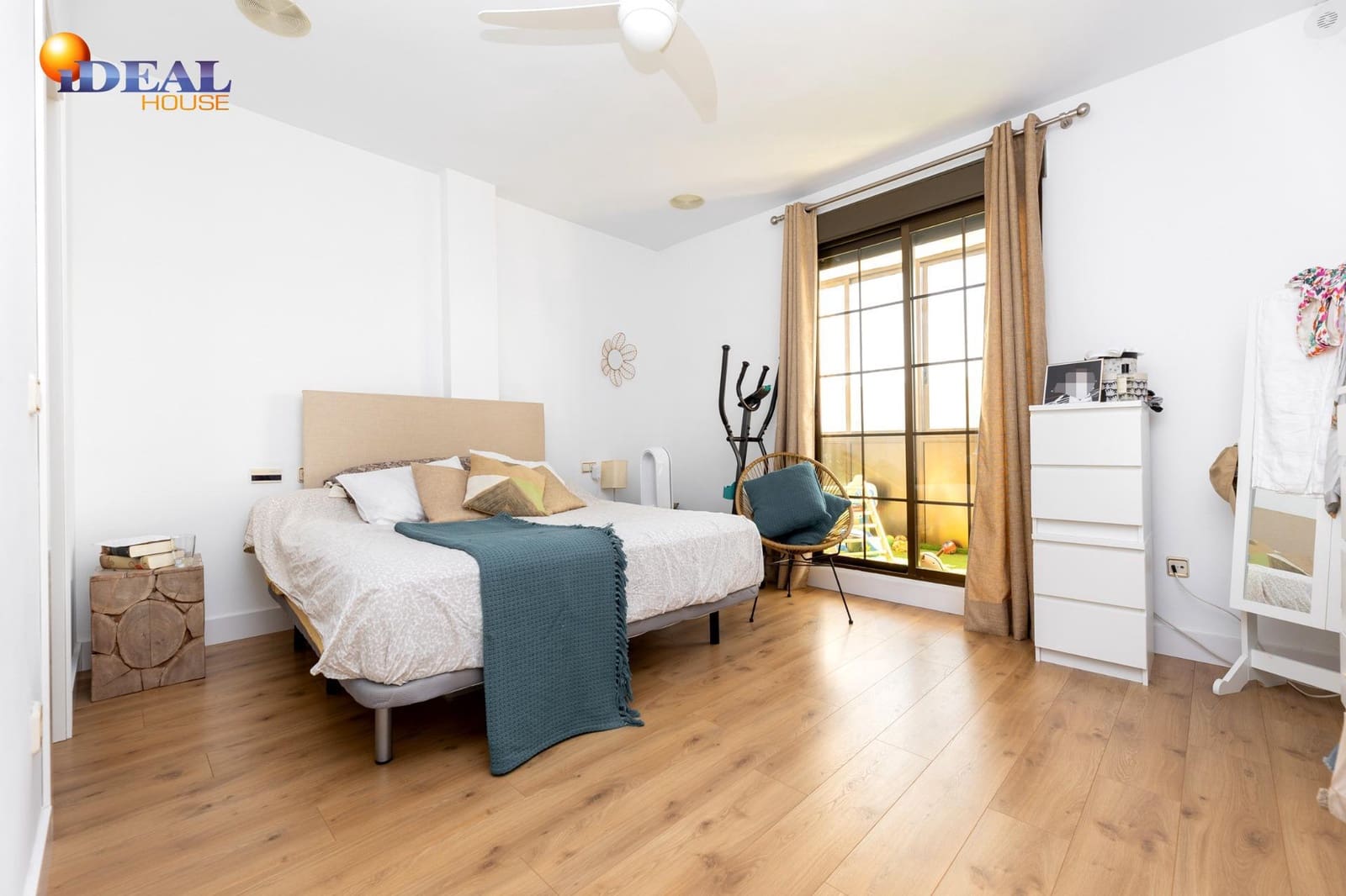 3 makuuhuone Kaupallinen myytävänä paikassa Albolote mukana 
autotalli - 810 000 € (Ref: 9433870)