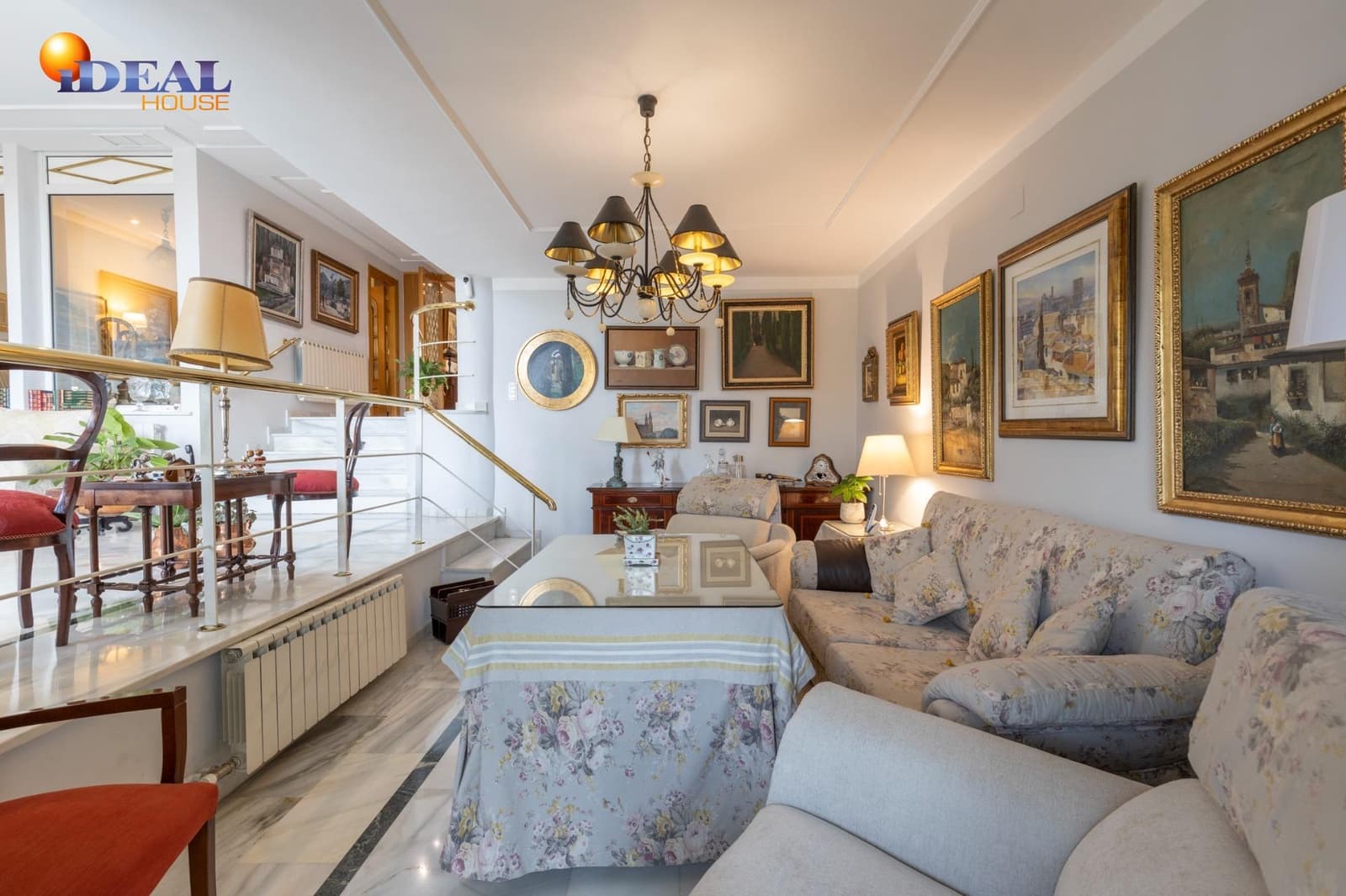 5 soverom Villa til salgs i Granada by med svømmebasseng garasje - € 890 000 (Ref: 9433871)