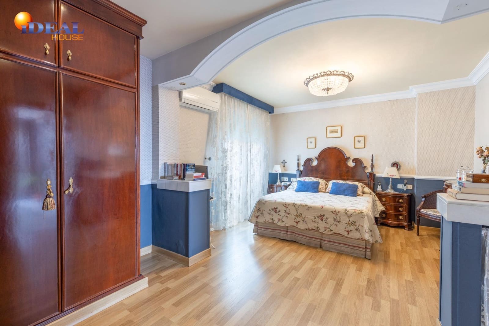 5 soverom Villa til salgs i Granada by med svømmebasseng garasje - € 890 000 (Ref: 9433871)