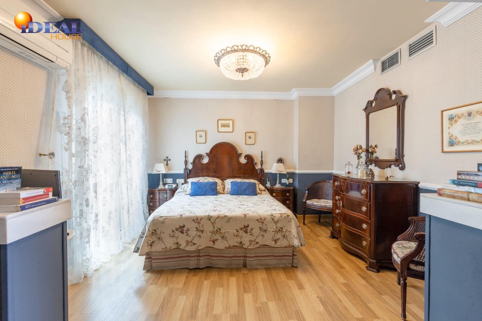 5 soverom Villa til salgs i Granada by med svømmebasseng garasje - € 890 000 (Ref: 9433871)