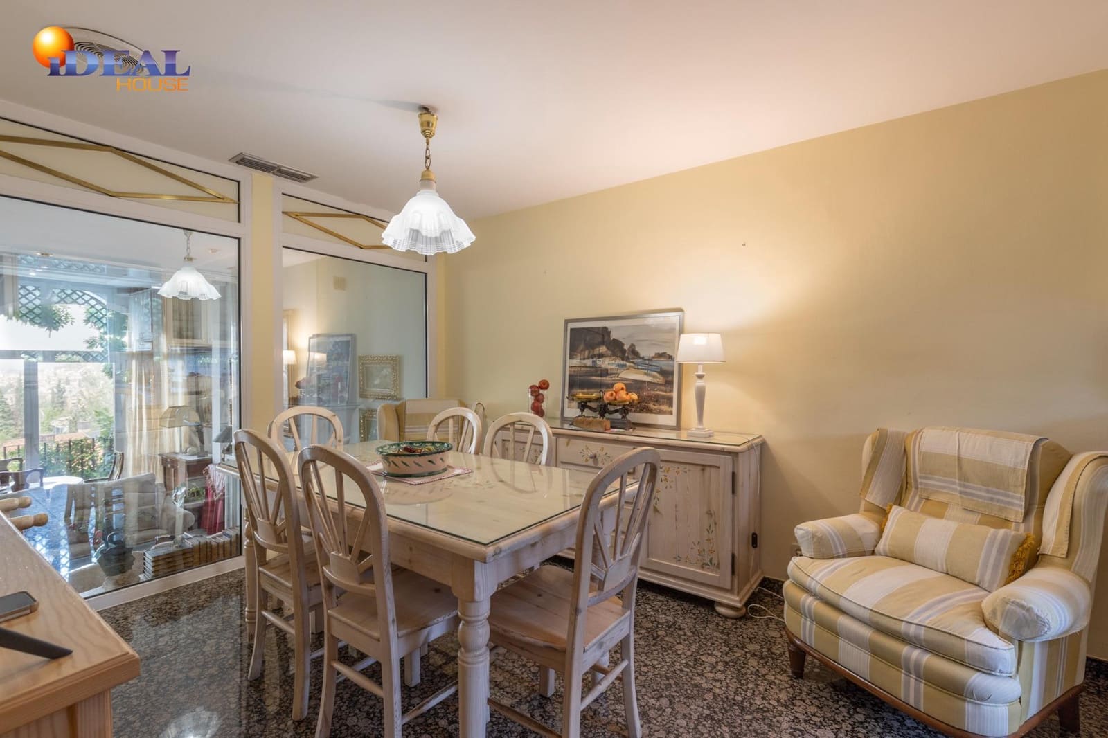 5 soverom Villa til salgs i Granada by med svømmebasseng garasje - € 890 000 (Ref: 9433871)