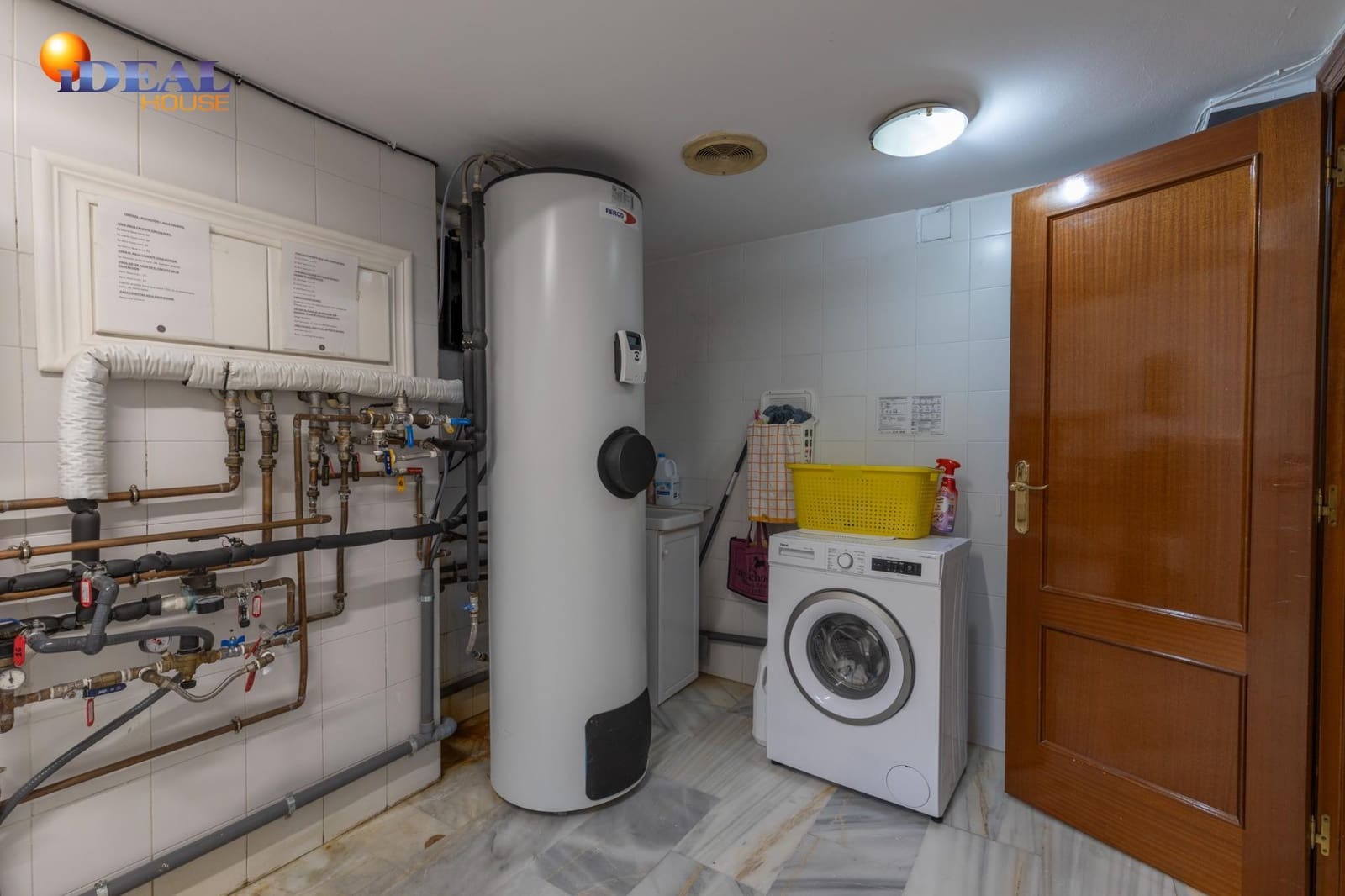 5 soverom Villa til salgs i Granada by med svømmebasseng garasje - € 890 000 (Ref: 9433871)