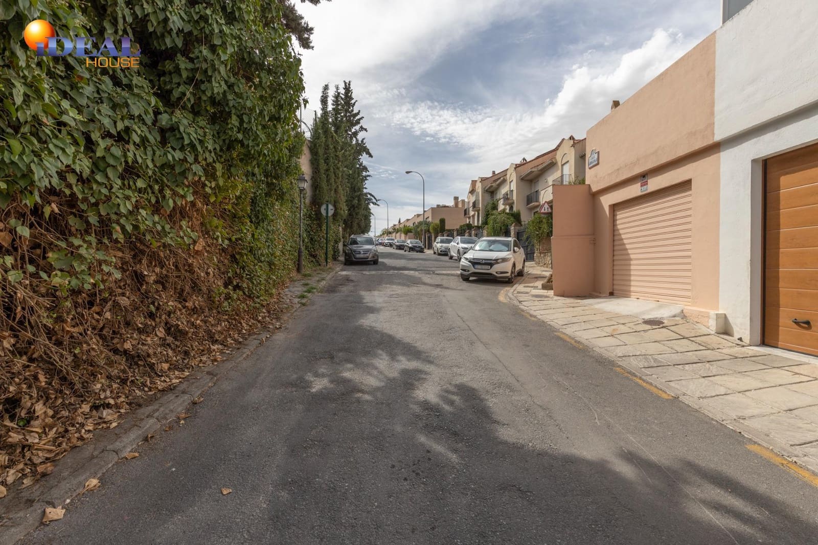 5 soverom Villa til salgs i Granada by med svømmebasseng garasje - € 890 000 (Ref: 9433871)