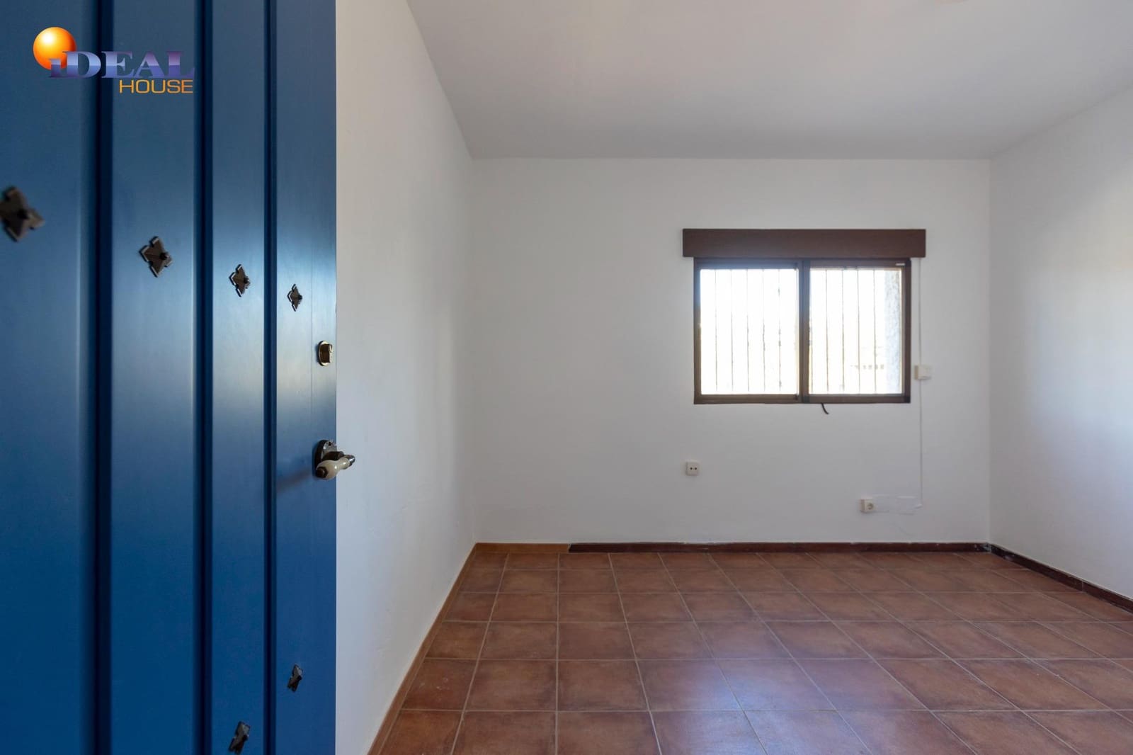 8 bedroom Villa for sale in Almunecar with pool - € 1,250,000 (Ref: 9433872)