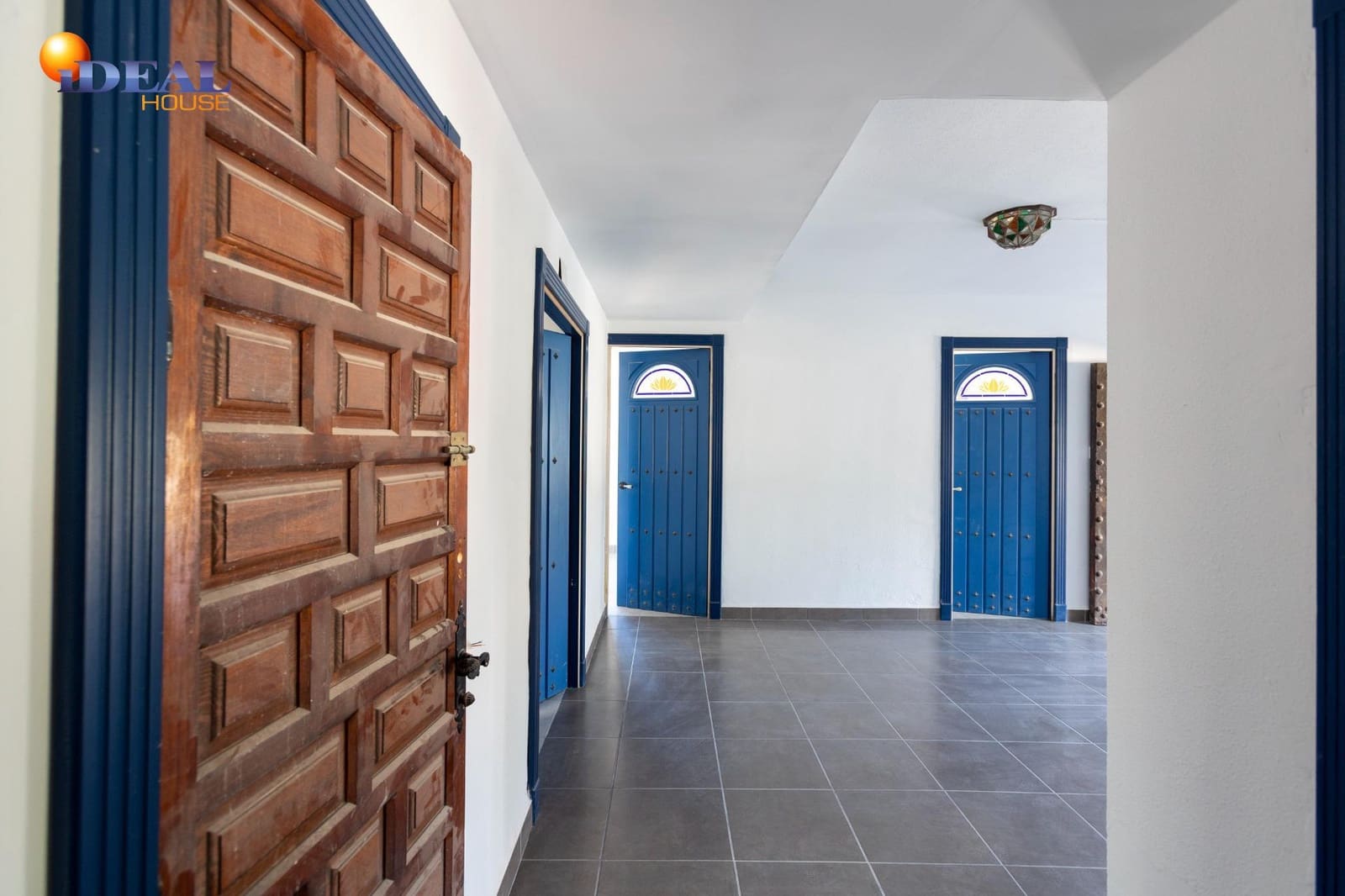 8 bedroom Villa for sale in Almunecar with pool - € 1,250,000 (Ref: 9433872)