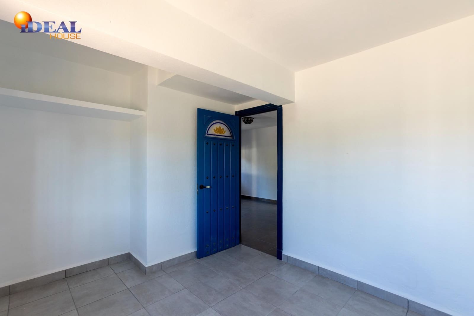 8 bedroom Villa for sale in Almunecar with pool - € 1,250,000 (Ref: 9433872)