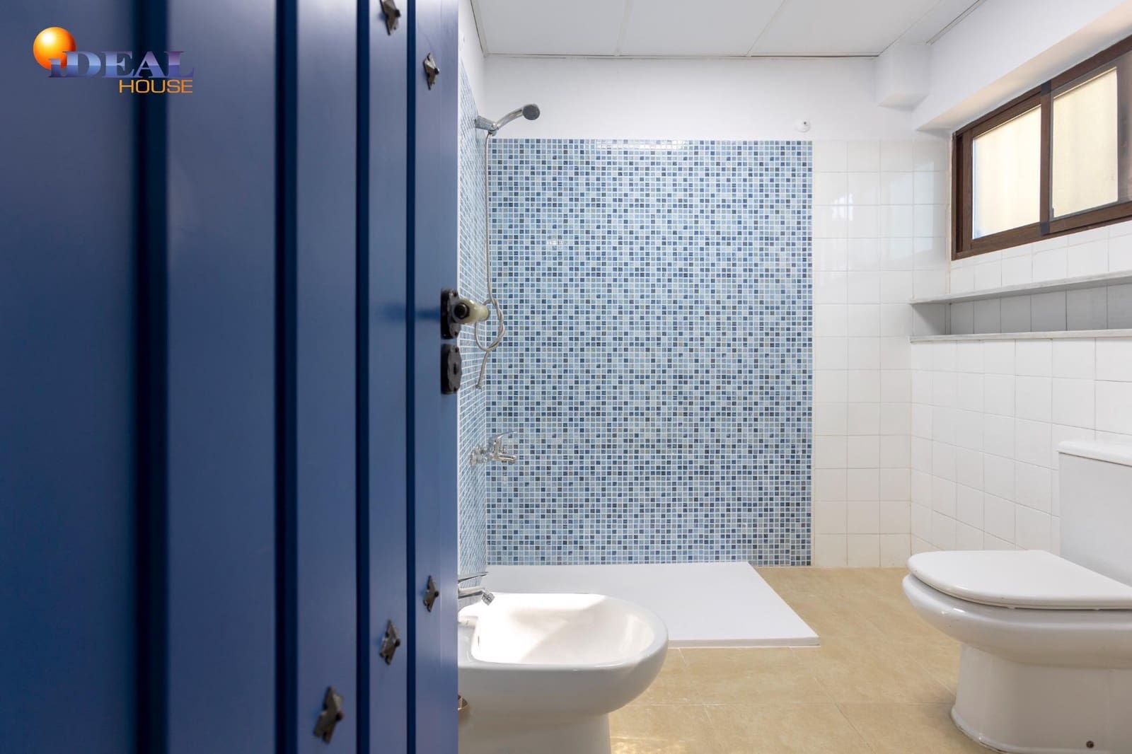 8 bedroom Villa for sale in Almunecar with pool - € 1,250,000 (Ref: 9433872)