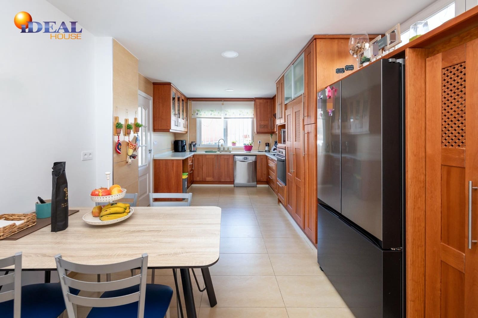 4 slaapkamer Villa te koop in Albolote met zwembad garage - € 435.000 (Ref: 9433874)