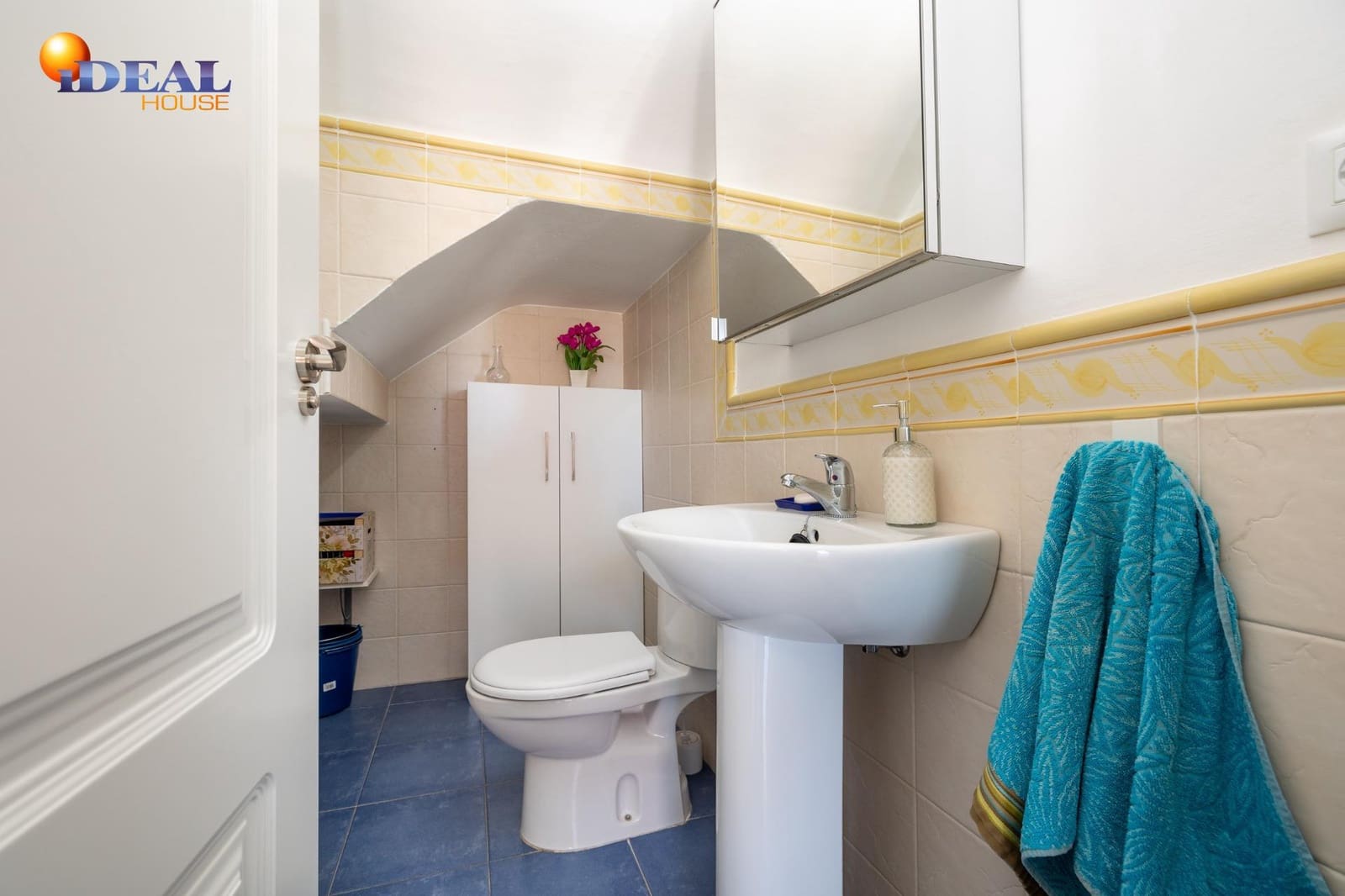 4 slaapkamer Villa te koop in Albolote met zwembad garage - € 435.000 (Ref: 9433874)