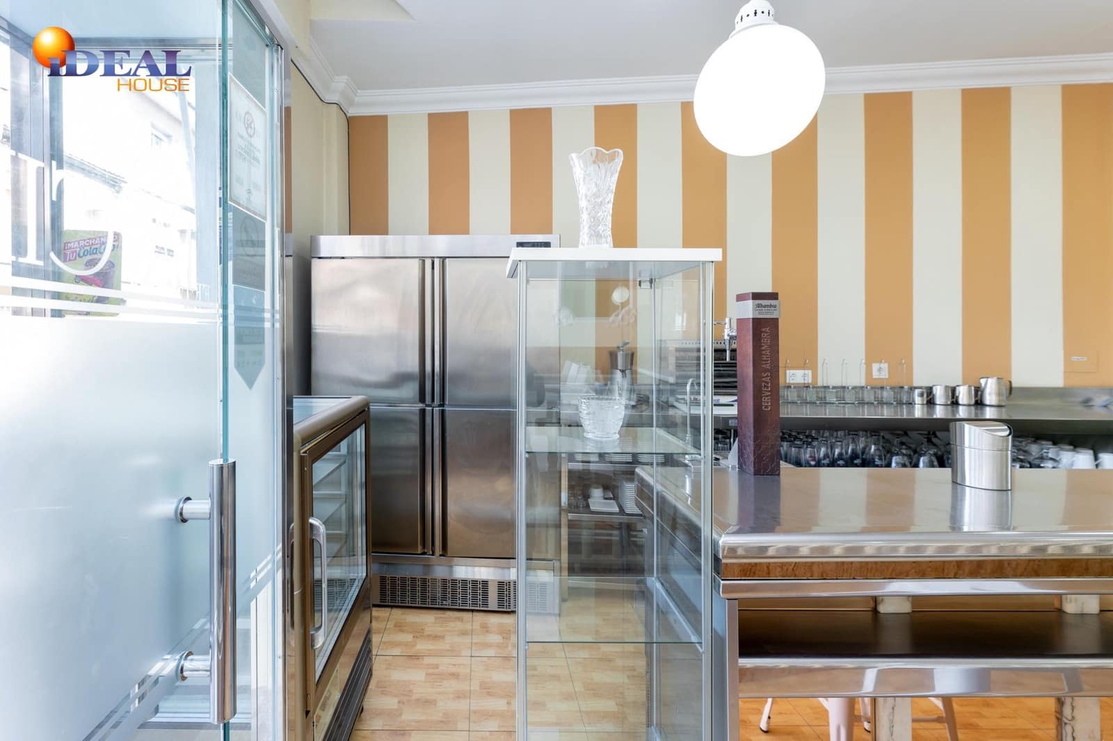 Erhverv til salg i Armilla med garage - € 149.900 (Ref: 9433876)