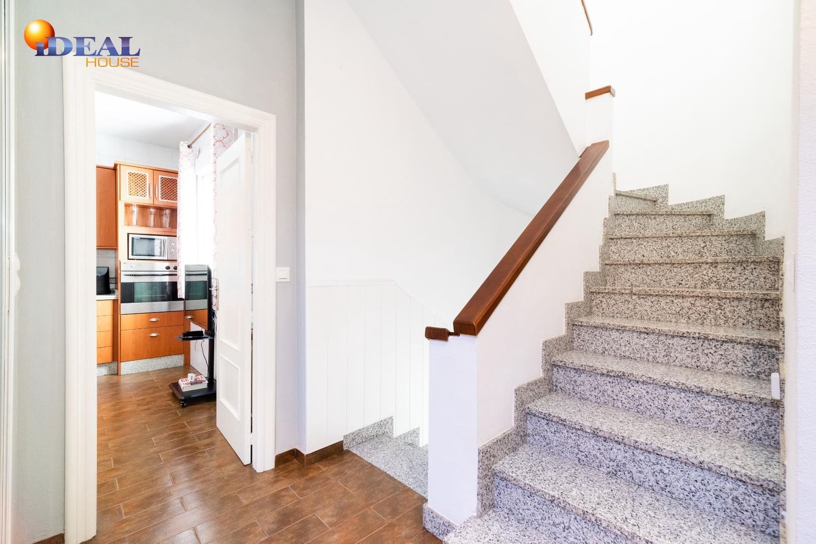 4 soverom Villa til salgs i Santa Fe med garasje - € 319 900 (Ref: 9433877)