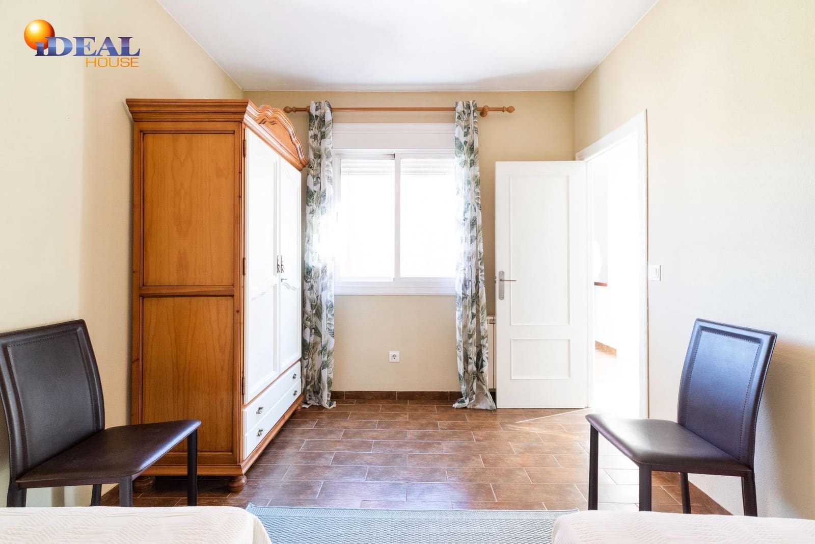 4 soverom Villa til salgs i Santa Fe med garasje - € 319 900 (Ref: 9433877)