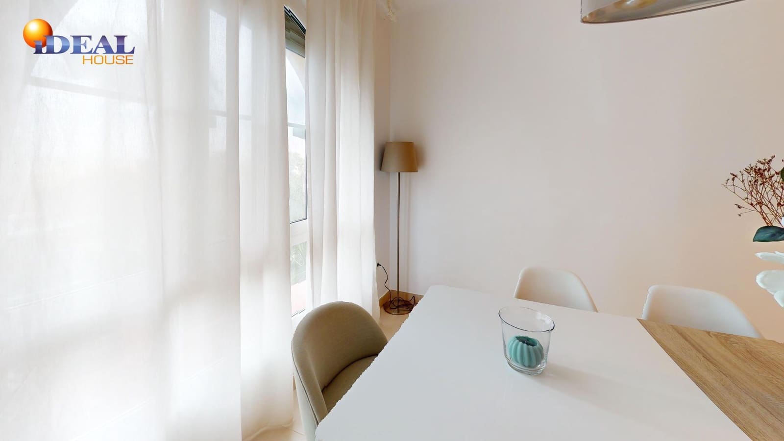 4 bedroom Penthouse for sale in Malaga city with pool - € 599,000 (Ref: 9433884)