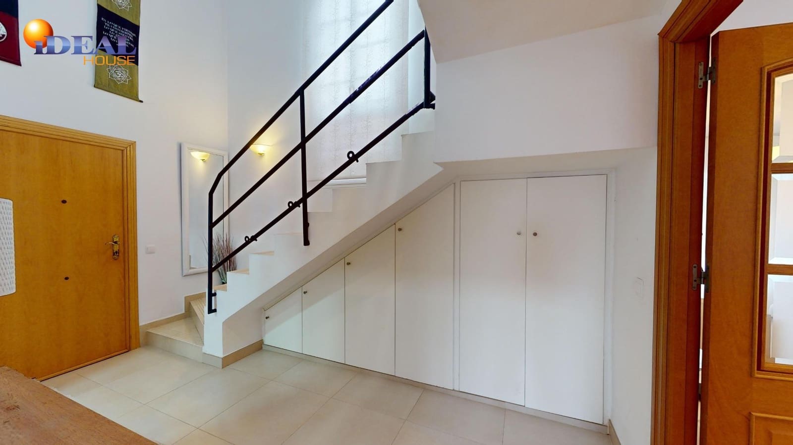 4 bedroom Penthouse for sale in Malaga city with pool - € 599,000 (Ref: 9433884)