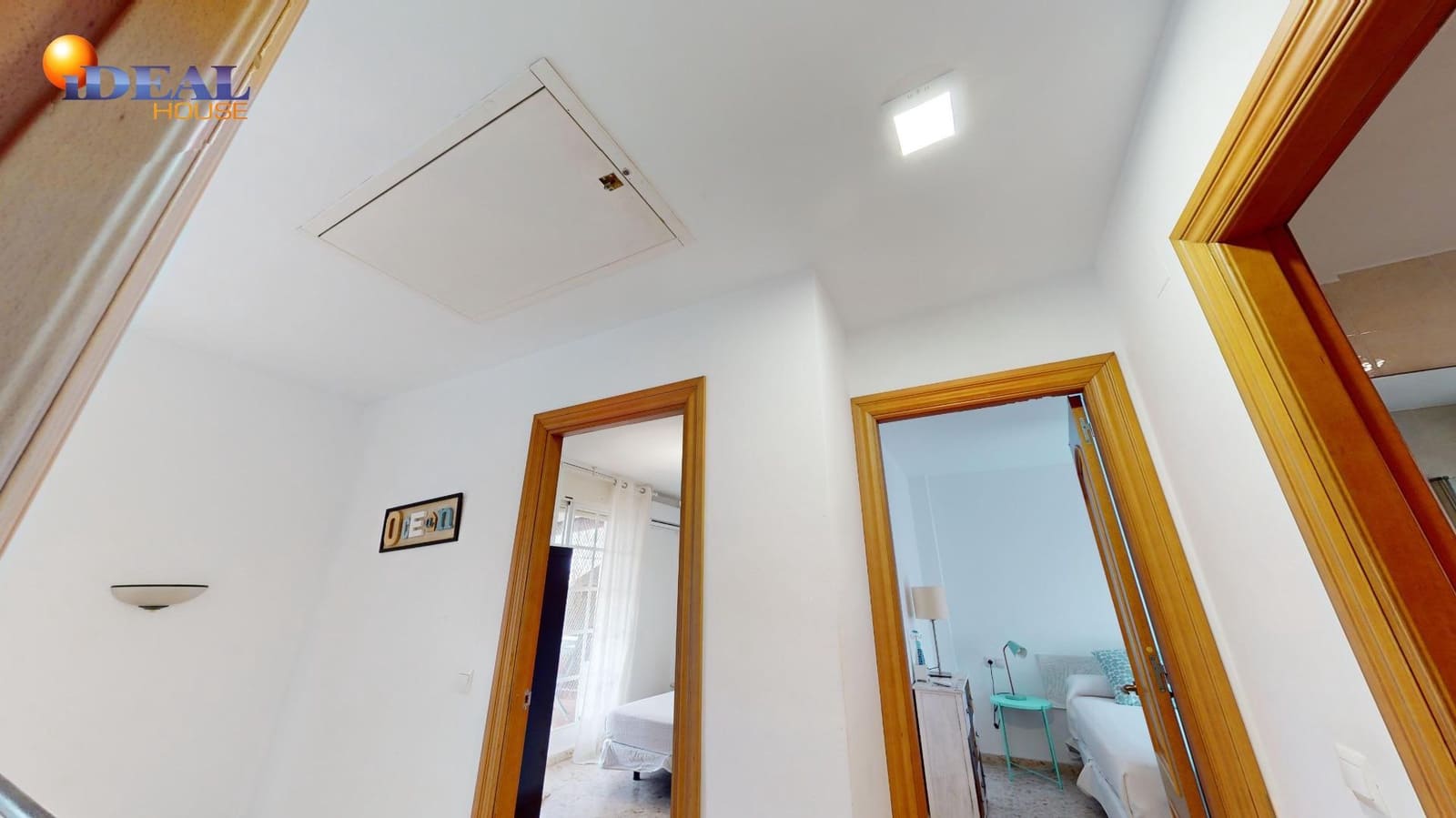 4 bedroom Penthouse for sale in Malaga city with pool - € 599,000 (Ref: 9433884)