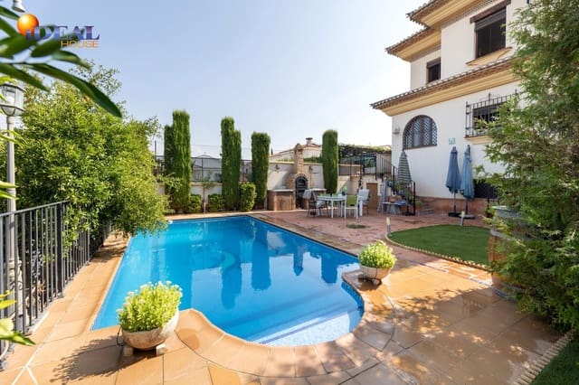 Chalet de 6 habitaciones en Monachil en venta con piscina garaje - 485.000 € (Ref: 9433885)