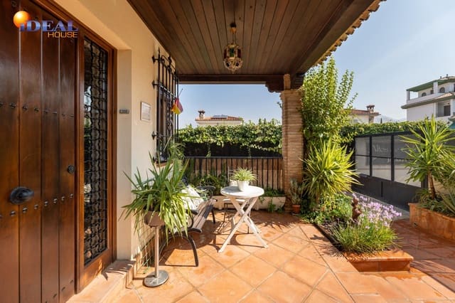 Chalet de 6 habitaciones en Monachil en venta con piscina garaje - 485.000 € (Ref: 9433885)