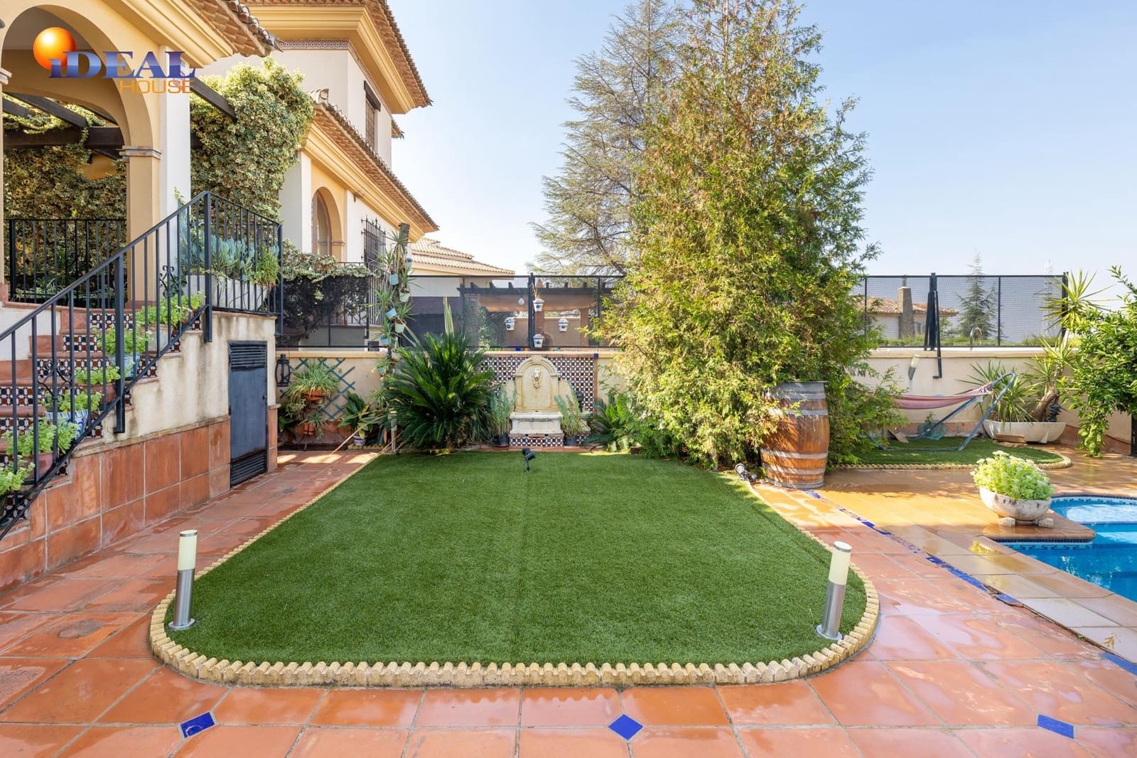 6 bedroom Villa for sale in Monachil with pool garage - € 485,000 (Ref: 9433885)