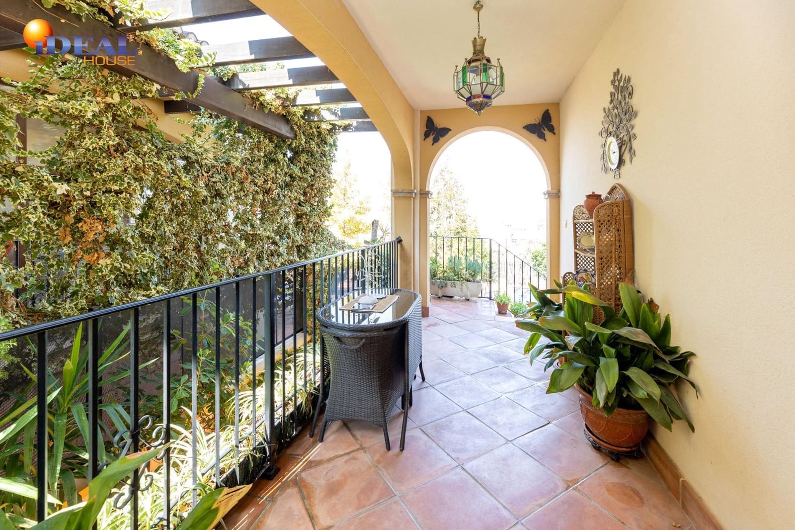 6 bedroom Villa for sale in Monachil with pool garage - € 485,000 (Ref: 9433885)