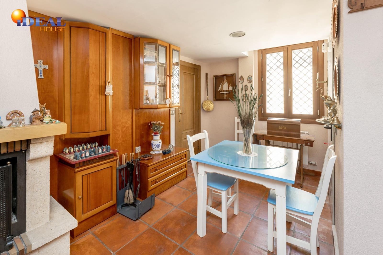 6 bedroom Villa for sale in Monachil with pool garage - € 485,000 (Ref: 9433885)