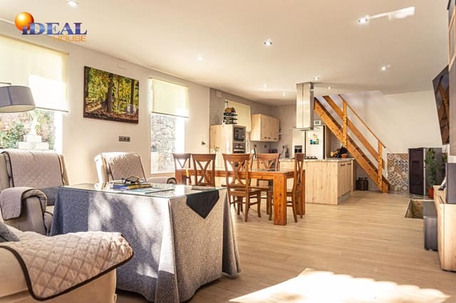 4 soverom Finca/Herregård til salgs i Castillo de Locubín med svømmebasseng - € 200 000 (Ref: 9433886)