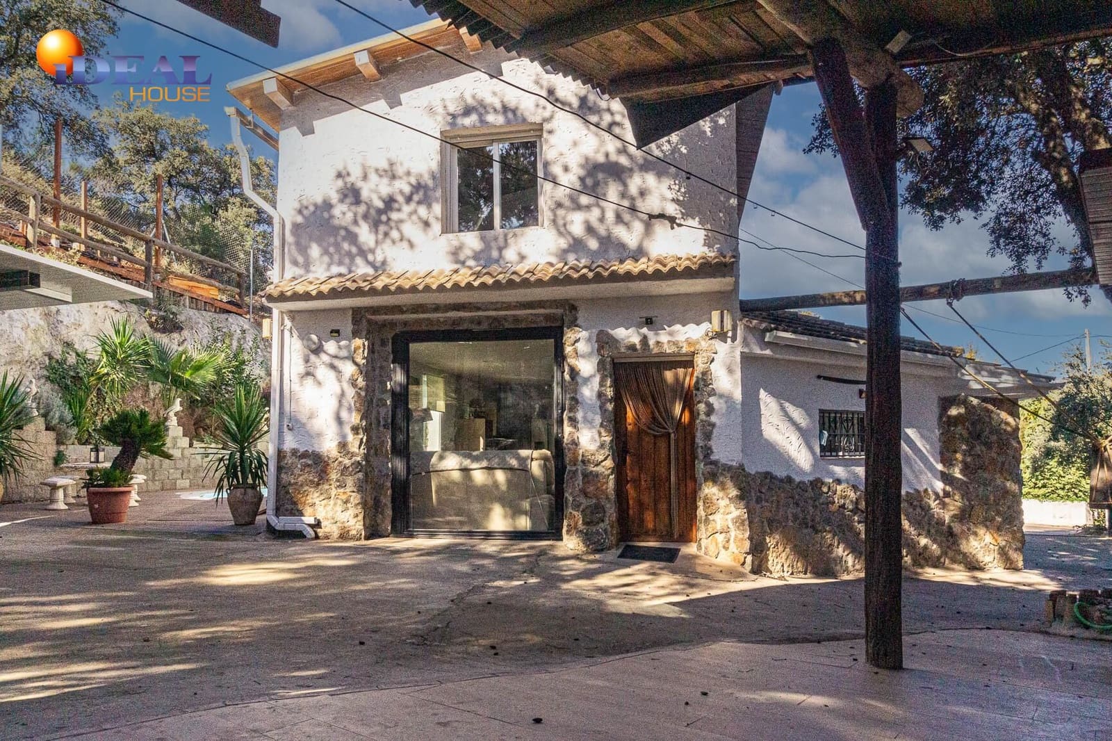 4 soverom Finca/Herregård til salgs i Castillo de Locubin med svømmebasseng - € 200 000 (Ref: 9433886)