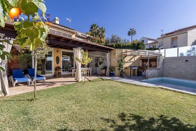 4 makuuhuone Huvila myytävänä paikassa Granada kaupunki mukana uima-altaan 
autotalli - 1 100 000 € (Ref: 9433887)