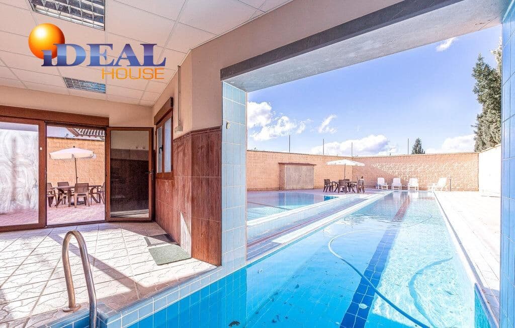 8 slaapkamer Villa te koop in Albolote met zwembad garage - € 990.000 (Ref: 9433888)