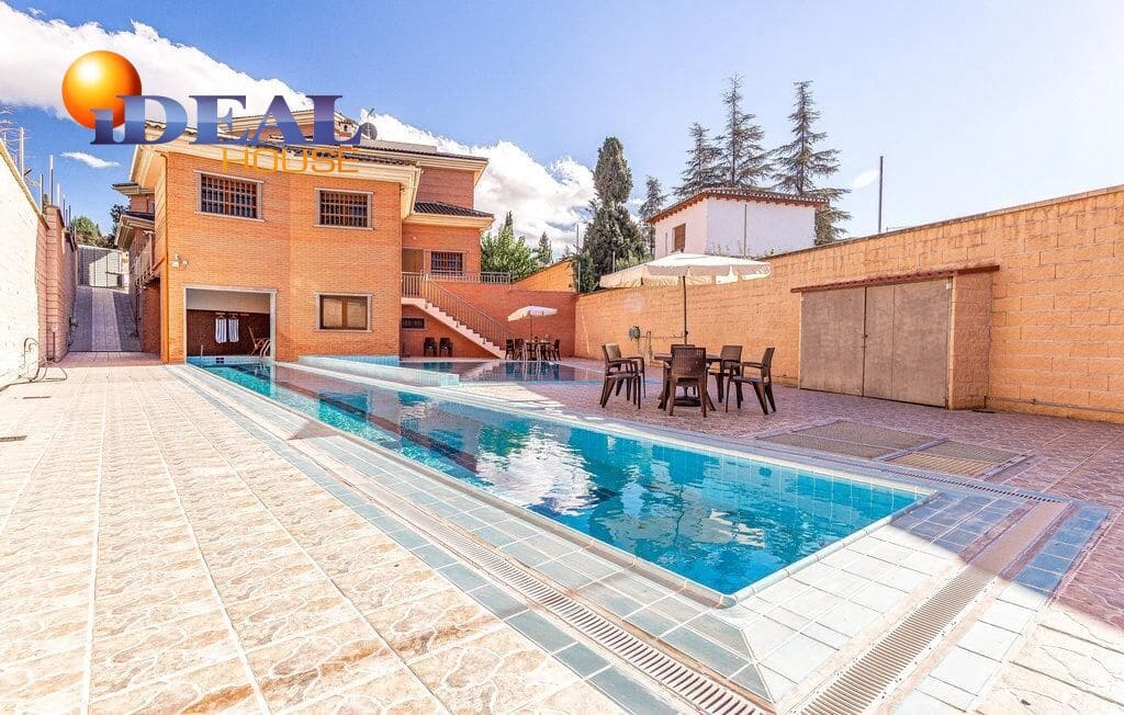 8 slaapkamer Villa te koop in Albolote met zwembad garage - € 990.000 (Ref: 9433888)