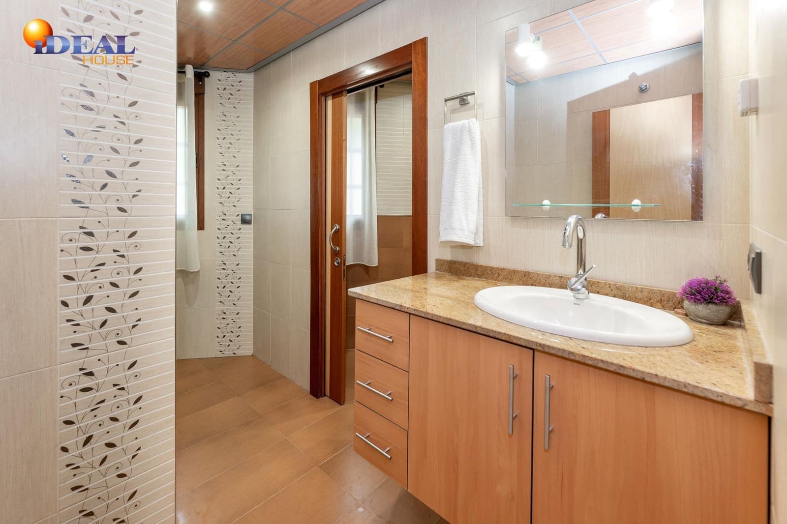 8 slaapkamer Villa te koop in Albolote met zwembad garage - € 990.000 (Ref: 9433888)