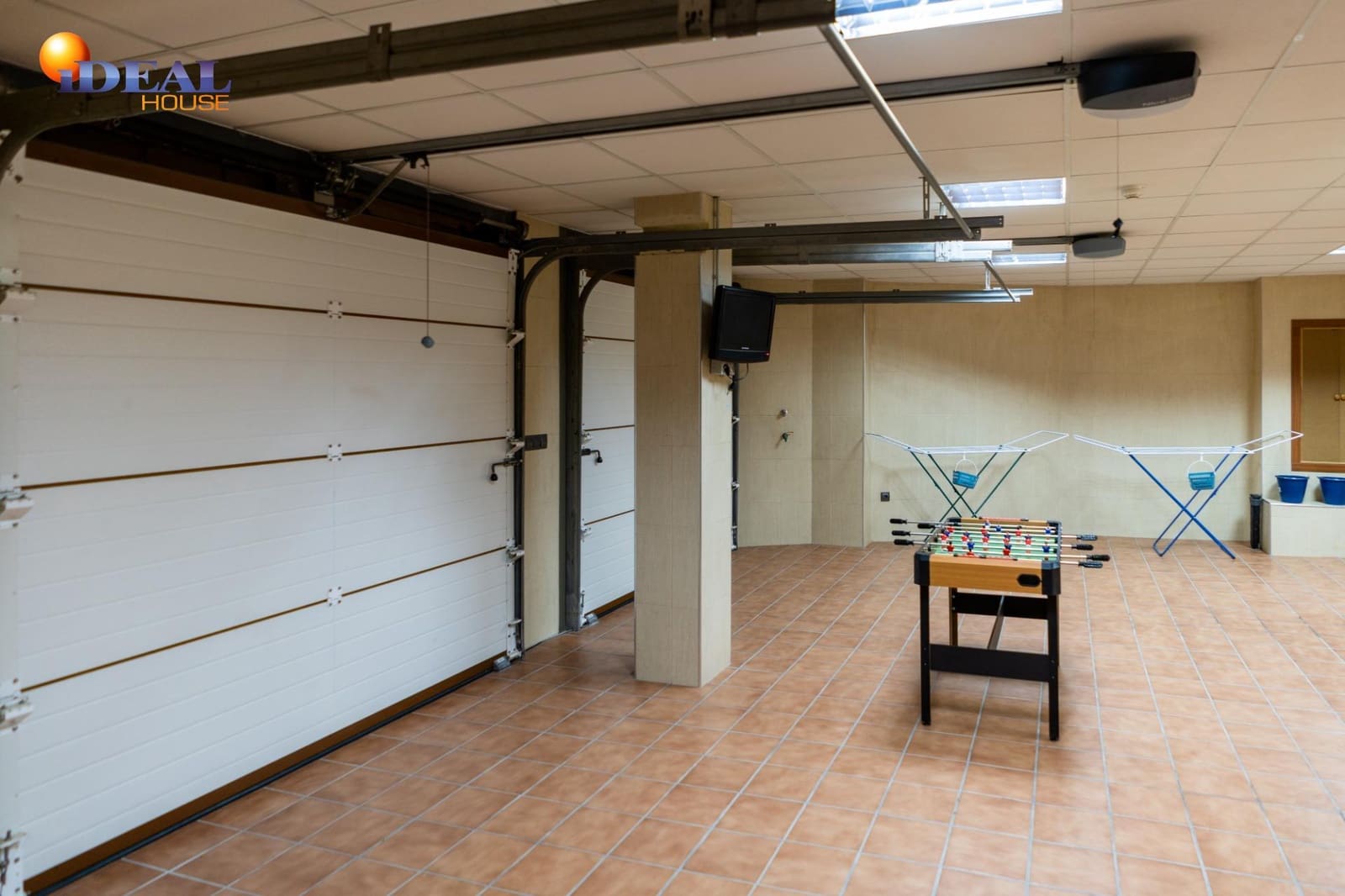 8 slaapkamer Villa te koop in Albolote met zwembad garage - € 990.000 (Ref: 9433888)