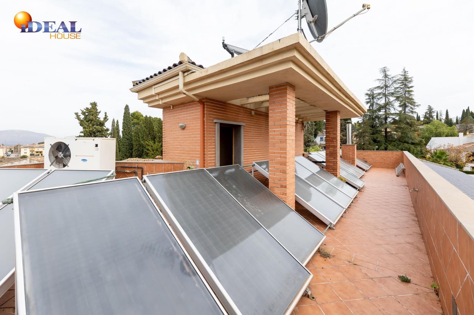 8 slaapkamer Villa te koop in Albolote met zwembad garage - € 990.000 (Ref: 9433888)