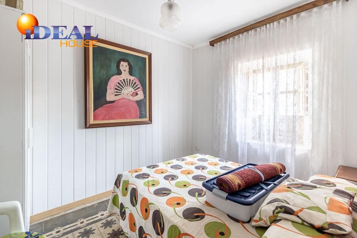 Piso de 8 habitaciones en Belicena en venta con garaje - 233.000 € (Ref: 9433889)