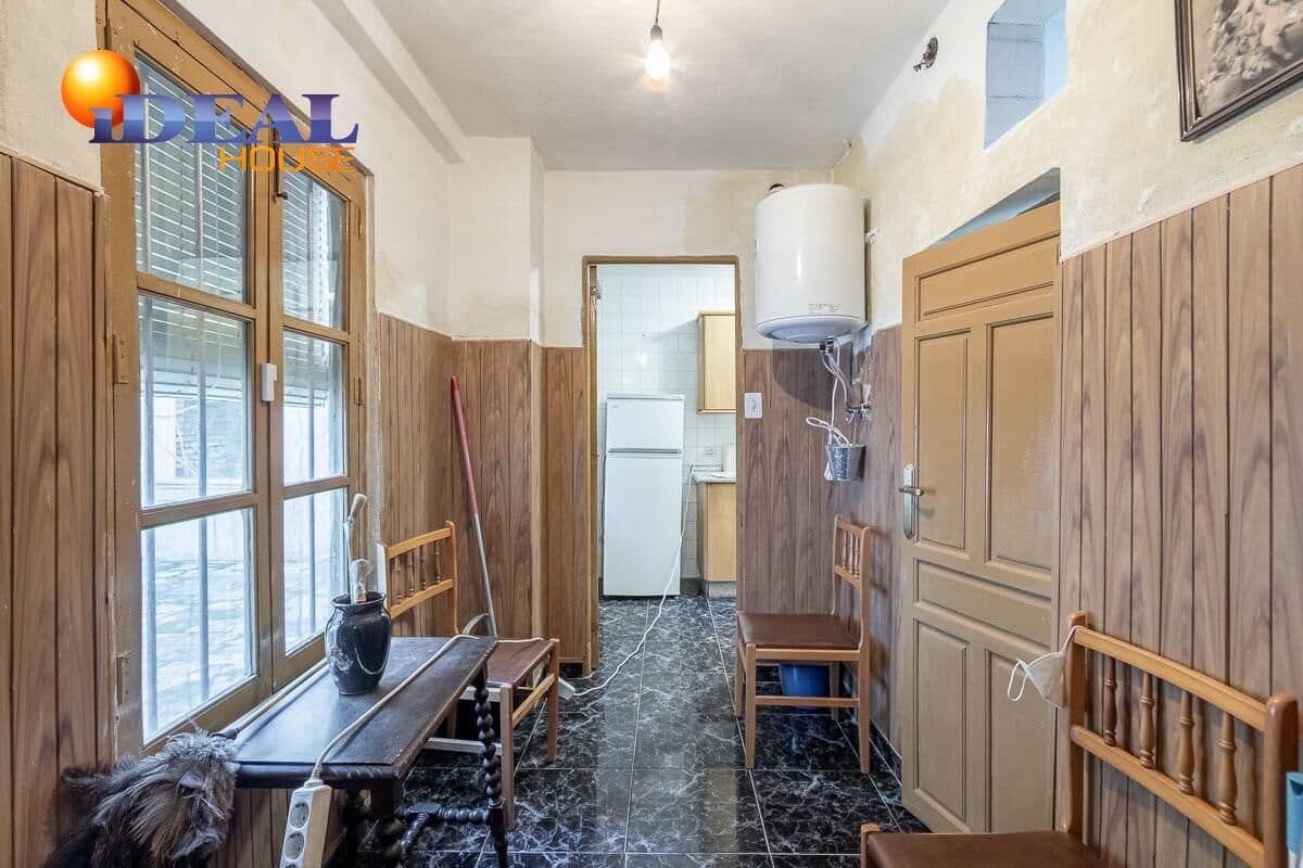 Piso de 8 habitaciones en Belicena en venta con garaje - 233.000 € (Ref: 9433889)