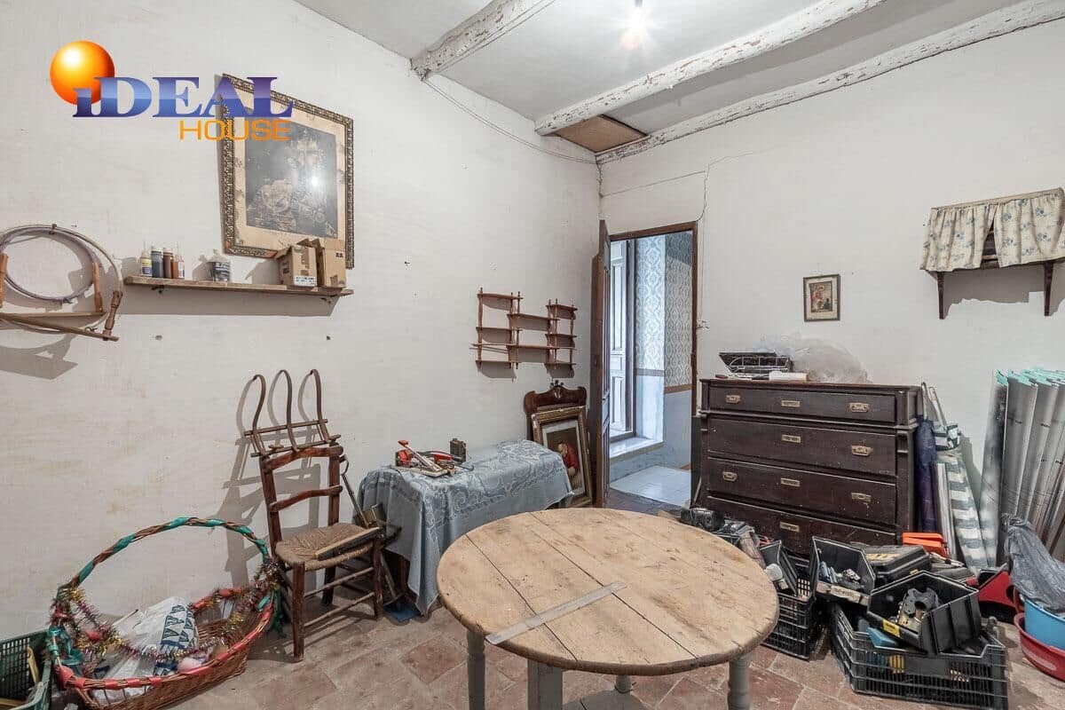 Piso de 8 habitaciones en Belicena en venta con garaje - 233.000 € (Ref: 9433889)