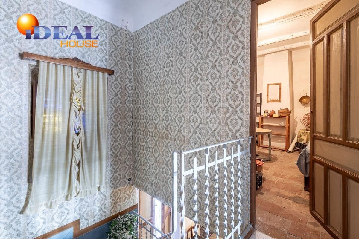 Piso de 8 habitaciones en Belicena en venta con garaje - 233.000 € (Ref: 9433889)