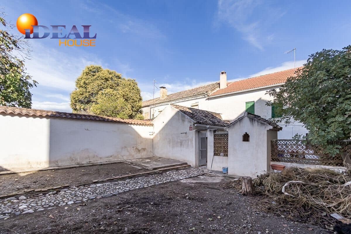 Piso de 8 habitaciones en Belicena en venta con garaje - 233.000 € (Ref: 9433889)