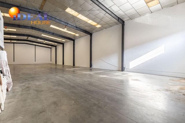 Företag till salu i Ogíjares med garage - 665 000 € (Ref: 9433892)