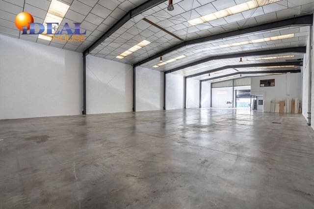 Företag till salu i Ogíjares med garage - 665 000 € (Ref: 9433892)