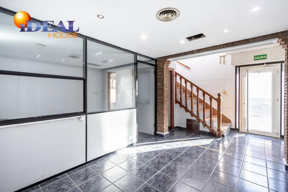 Företag till salu i Ogijares med garage - 665 000 € (Ref: 9433892)