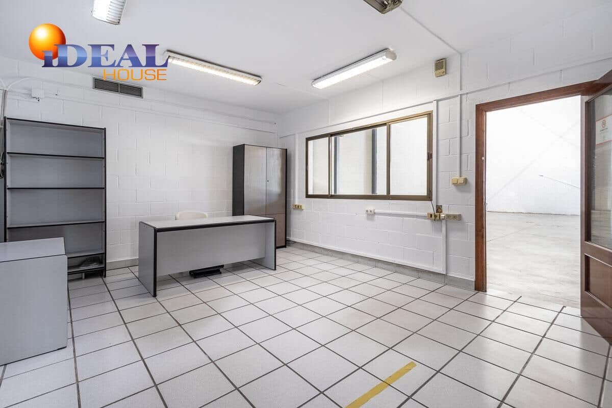 Företag till salu i Ogijares med garage - 665 000 € (Ref: 9433892)