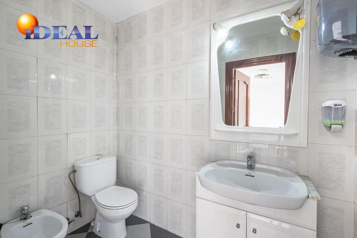 Företag till salu i Ogijares med garage - 665 000 € (Ref: 9433892)