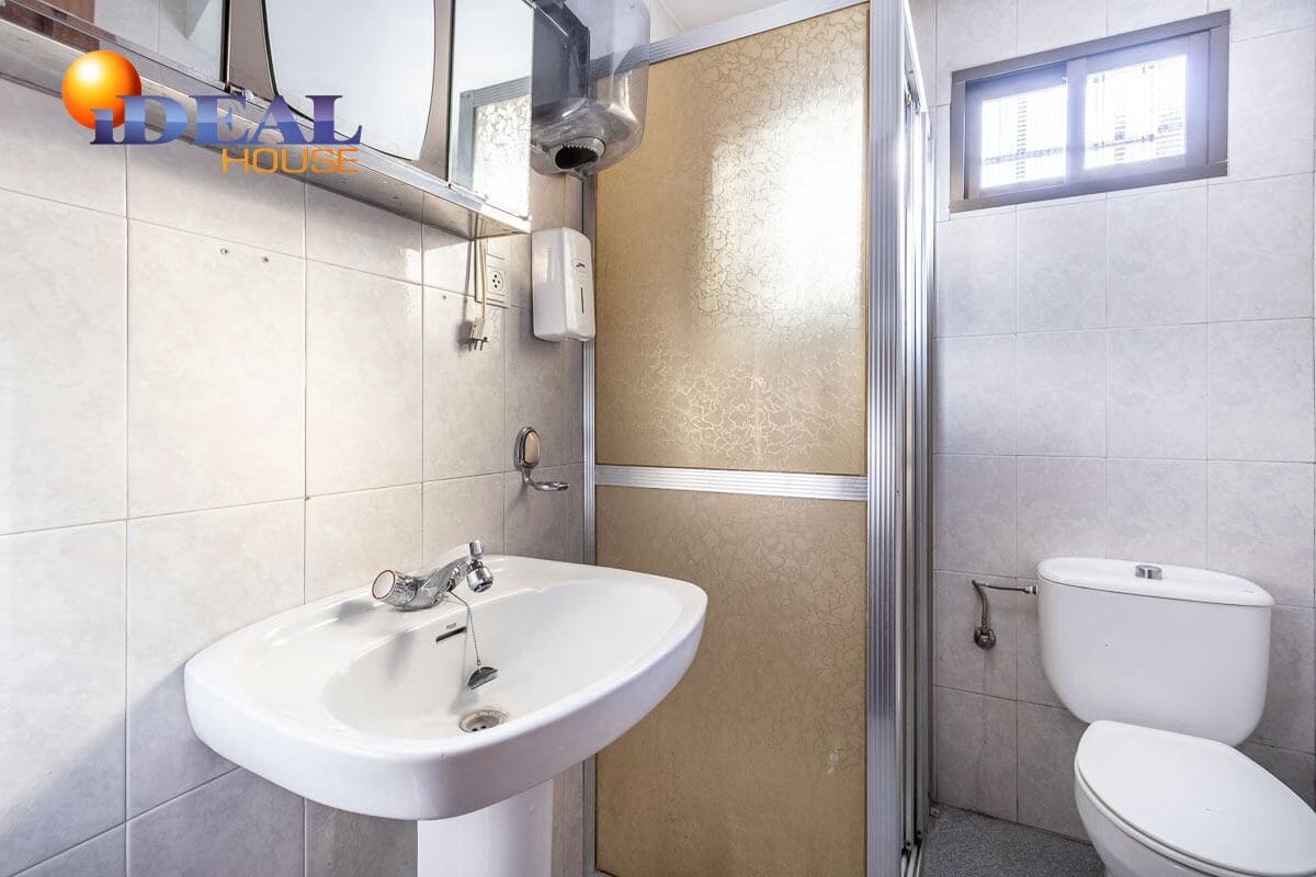 Företag till salu i Ogijares med garage - 665 000 € (Ref: 9433892)