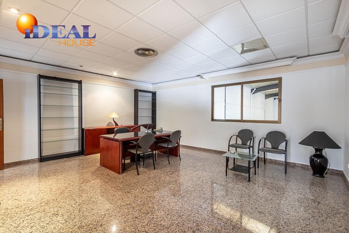 Företag till salu i Ogijares med garage - 665 000 € (Ref: 9433892)