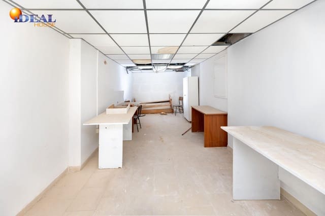 Comercial para venda em Granada cidade - 150 000 € (Ref: 9433893)