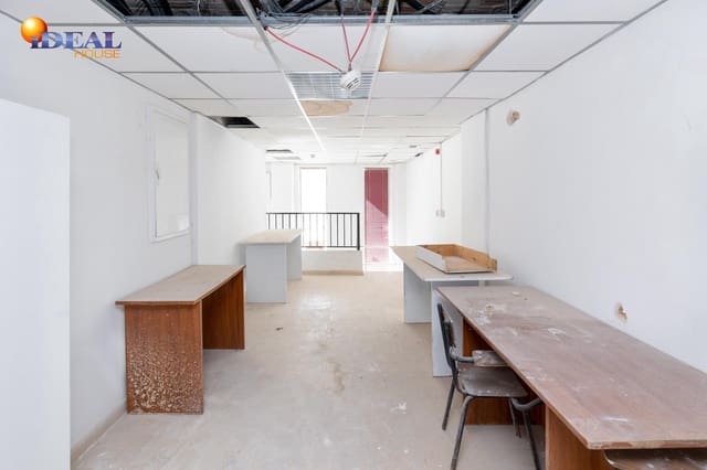 Comercial para venda em Granada cidade - 150 000 € (Ref: 9433893)