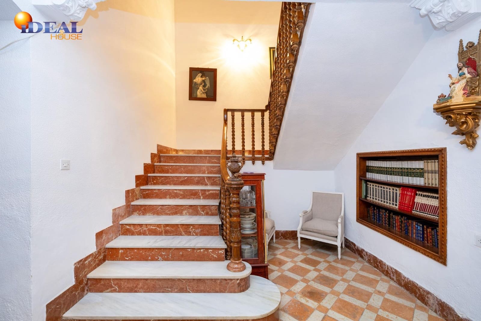 10 slaapkamer Rijtjeshuis te koop in Valderrubio met garage - € 180.000 (Ref: 9433896)